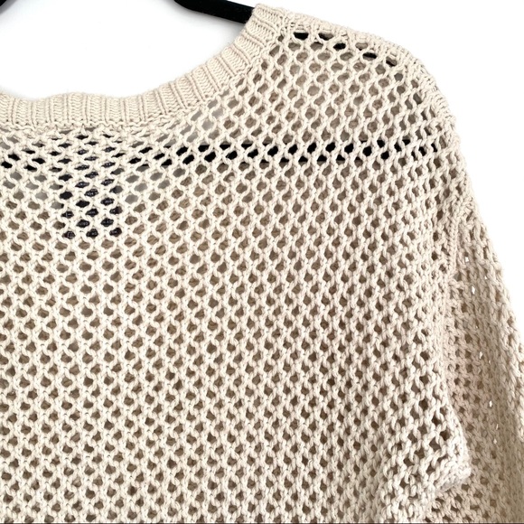 Chelsea & Theodore Beige Cream Open Knit 3/4 Sleeve Crewneck Round Hem Sweater - Picture 5 of 7